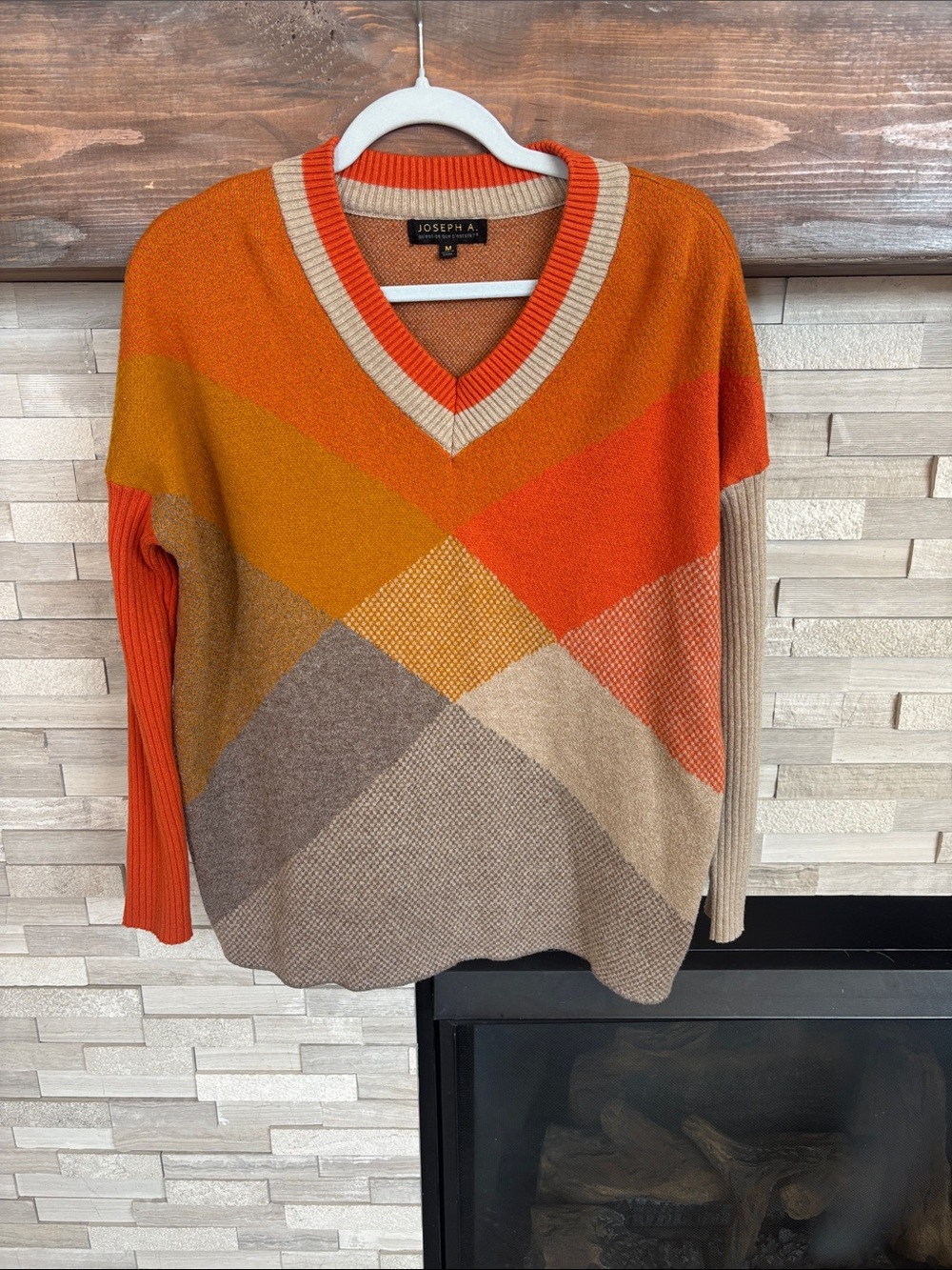 Joseph A Colorblock V-Neck Sweater in Orange, Tan & Brown